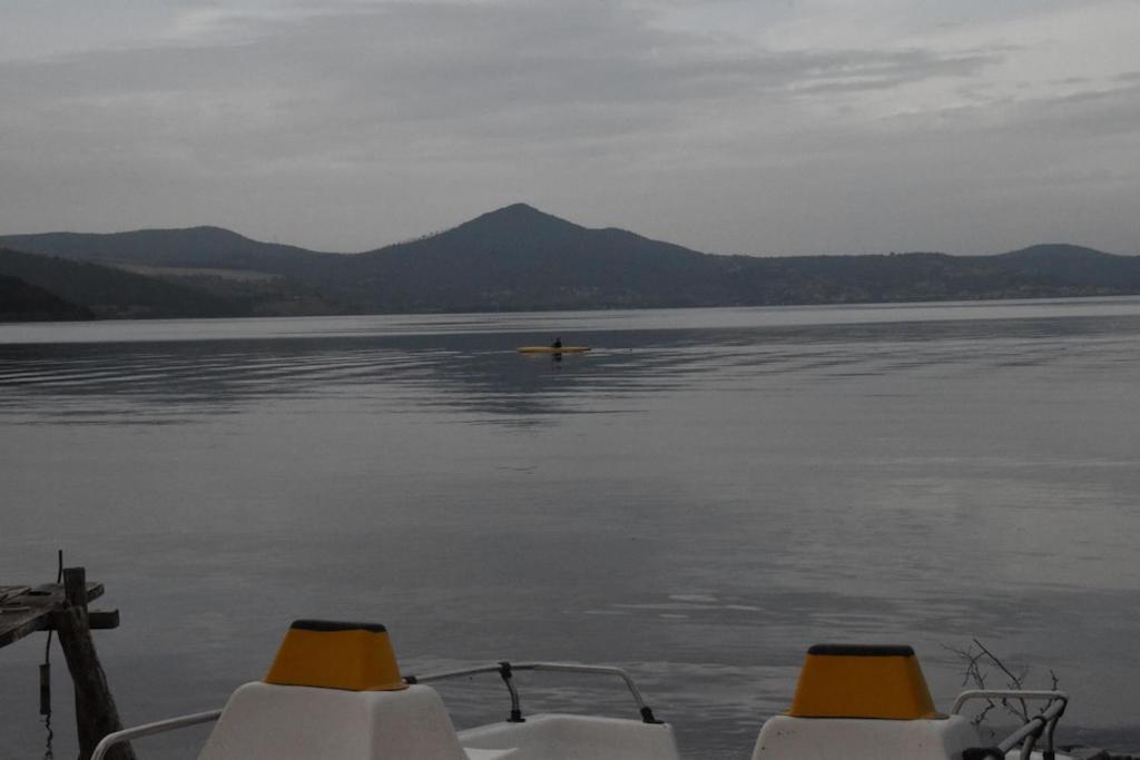 Independent Villa With Private Beach On The Lake Bracciano  Luaran gambar